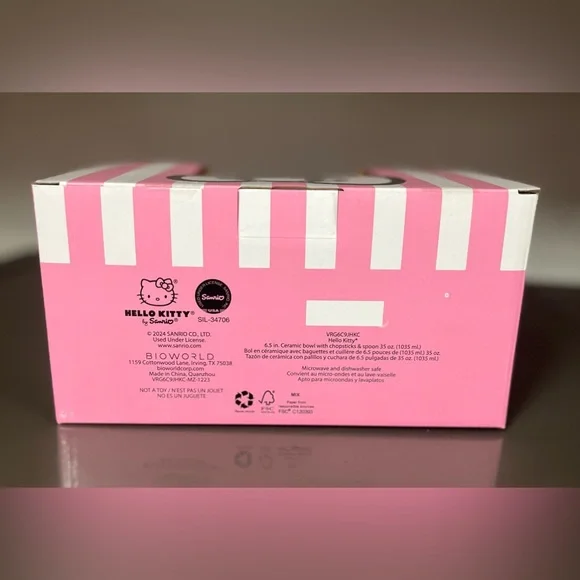 Hello Kitty Enjoy The Little Things Ramen Bowl With Spoon & Chopsticks brand new - Picture 11 of 11